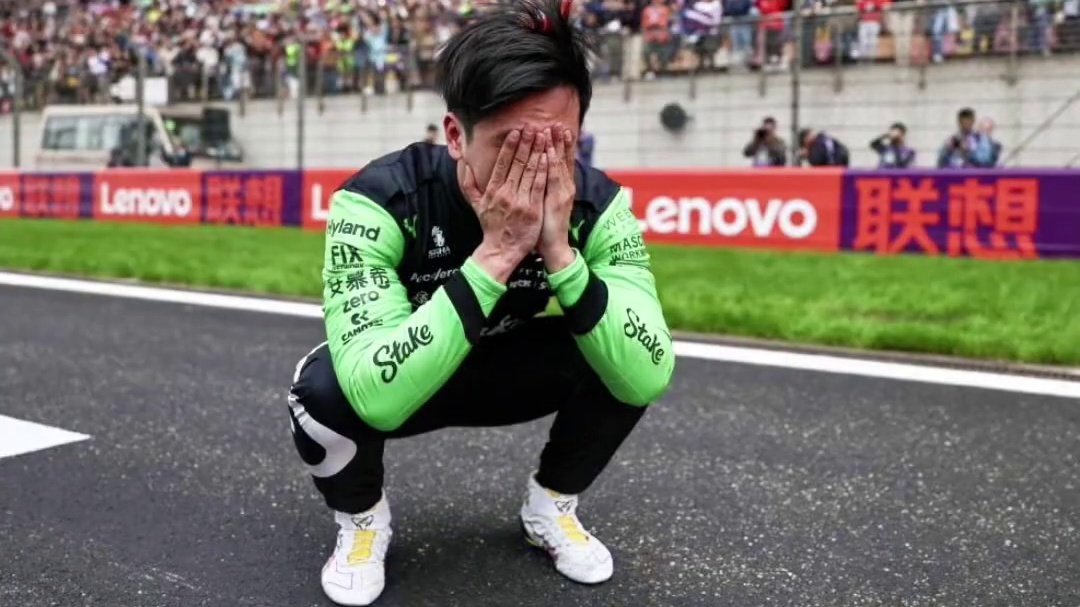 2024F1美国大奖赛冲刺赛，博塔斯19圈遭遇刹车起火，周冠宇回场圈突然进入了防死火模式，最终周冠宇