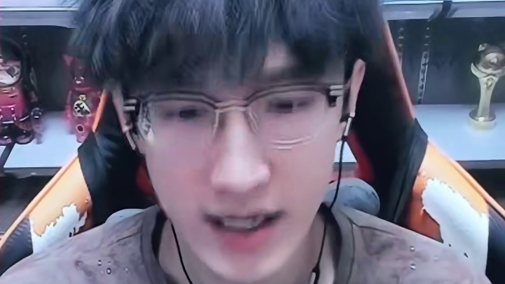 大家觉得哪方面比较重要？ #我浮夸真的要强 #诛仙世界