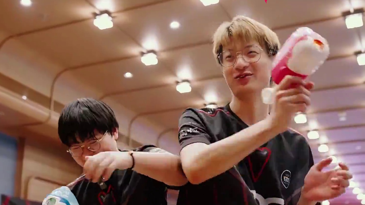 对抗最激烈的一集！｜打靶挑战 EP04 
是什么让nobody直呼“太狠了”？本期我们邀请到了nob