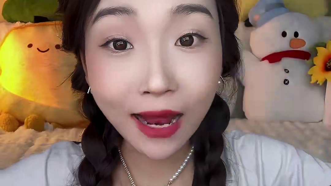 袋装的在我心中地位不可动摇！煮起来好香啊！一周总想吃几次！#妈呀太香了 #今麦郎麻辣香锅泡面 #速食