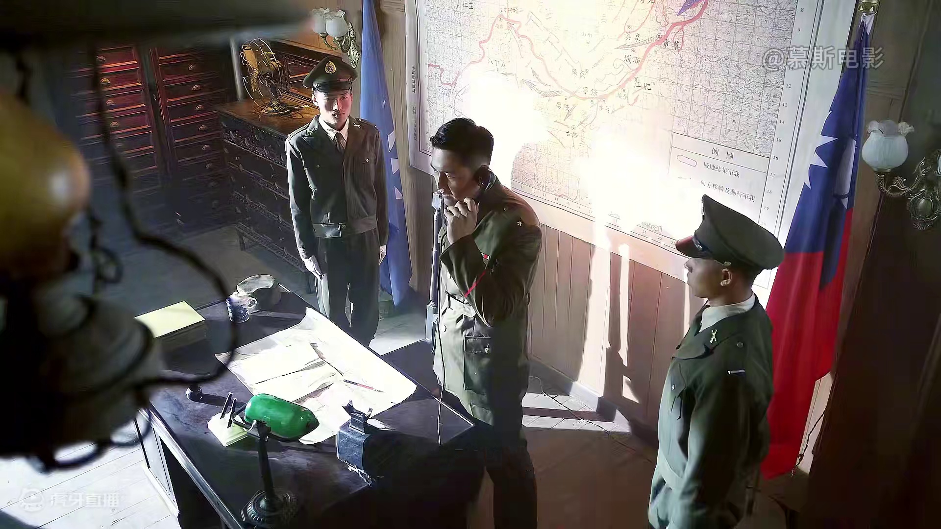 舍身将敌军诱入包围，结果，被同胞误放《最后一战》3/3 #影视解说 #致敬英雄