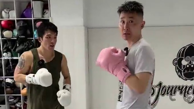 膝法妙招，同侧膝+摆拳的另类应用 #泰拳 #踢拳 #拳击 #膝法 #实战