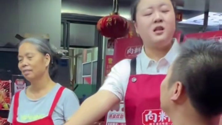 桂林帅哥20秒吃完一盆小面！狂赚5800元！ #螺蛳粉