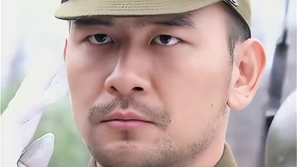 欺负盲人的鬼子被反杀，他的军装起到大用途，由此取得大胜《出生入死》2/3 #影视解说 #铭记历史 #致敬英雄  #电影推荐