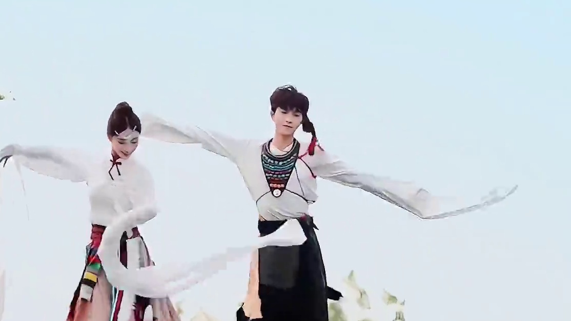 草原姐弟来给大家献舞啦！#次仁拉索 #民族舞 #藏族舞