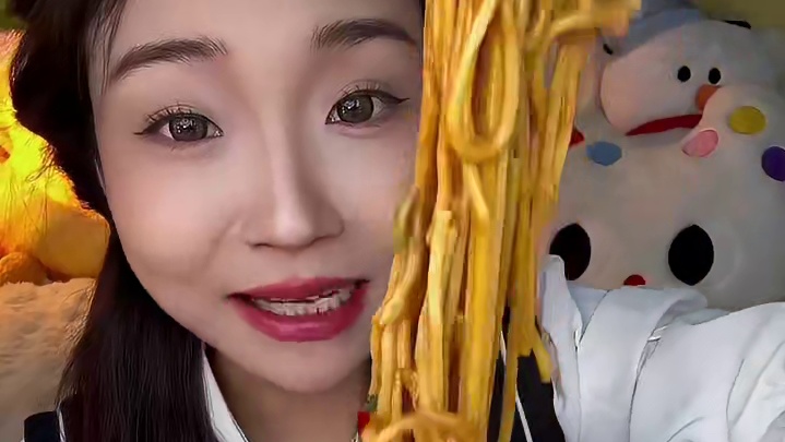 他家主打麻酱多多！煮的时候留点面汤拌哦！麻酱吃的很过瘾！#热干面 #这一碗好过瘾 #妈呀太香了