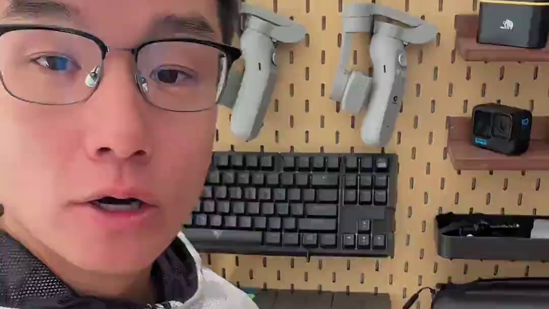 自己踢球时没人帮你拍摄？试试这个 #XbotGo #XbotGo变色龙 #XbotGo云台 #足球拍