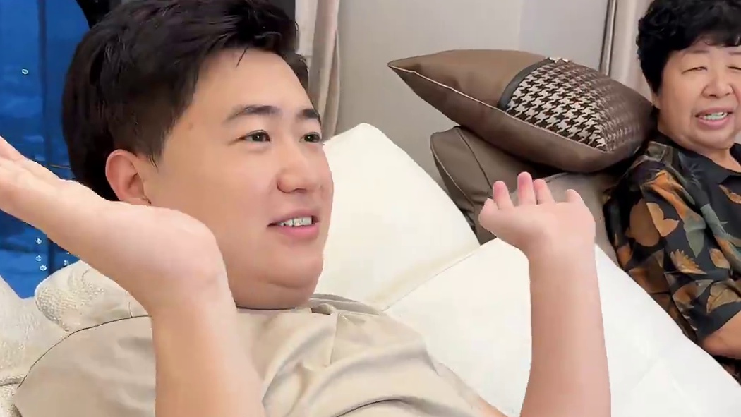 刚好中国妈妈在这里，所以小虎你到底是真不后悔还是假不后悔？#外国媳妇#中韩家庭#出国