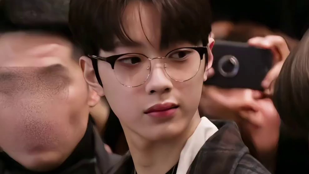 你说你不在乎粉丝，原来是在乎人民去了