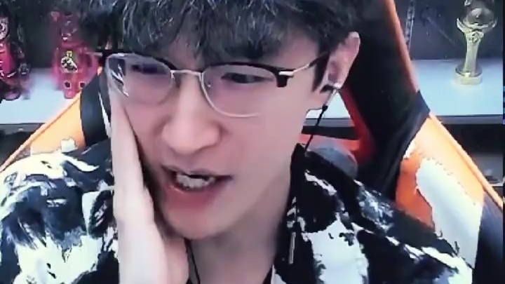 蔡哥锐评逆子的现状 