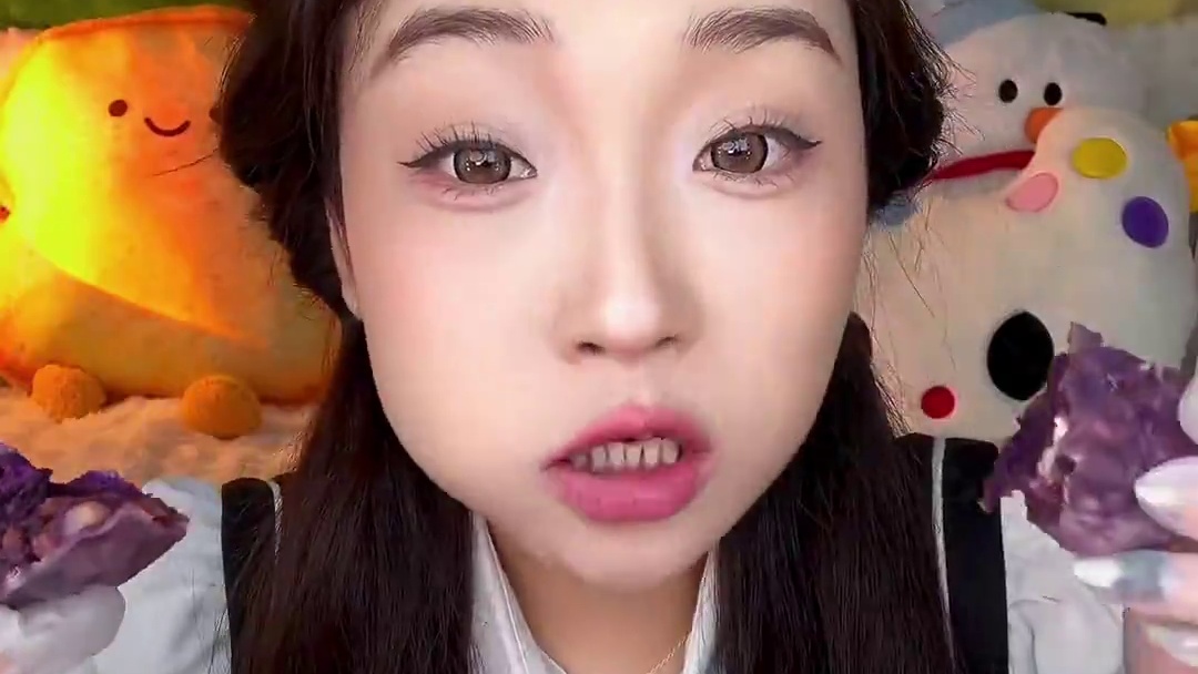 紫薯100g：203大卡
紫米100g:   226大卡
上锅蒸下就可以吃啦！！！一定要冷冻保存哈！