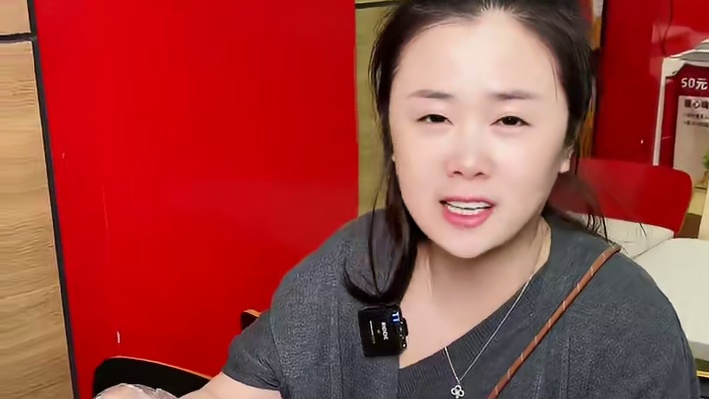 华莱士16.9一整只鸡，喜欢的冲冲冲！#华莱士#好吃不贵经济实惠 #谁懂这一口的好