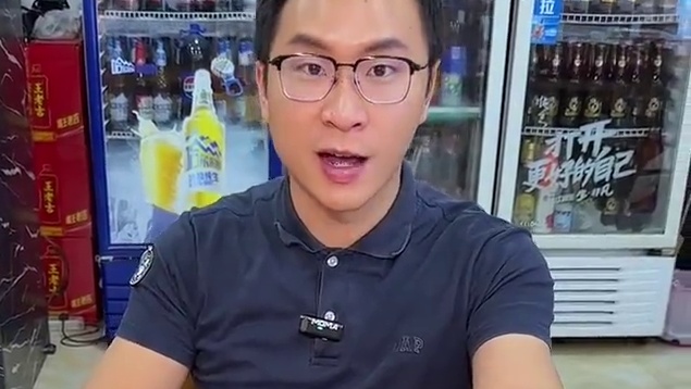 哇噻，就在黄埔沧头，88居然吃到潮汕砂锅粥就算了，还有卤水拼盘青菜九肚鱼!!!#潮汕砂锅粥 #潮汕美