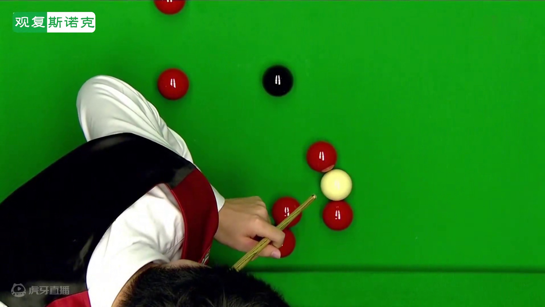斯诺克经典！丁俊晖被逼无奈使出从天而降的杆法，全场欢呼！#斯诺克 #台球 #丁俊晖 #精彩片段