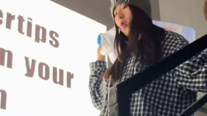 这么洗脑的歌怎么能少了我们呢#花式演绎APT #apt舞蹈挑战  #apt #r