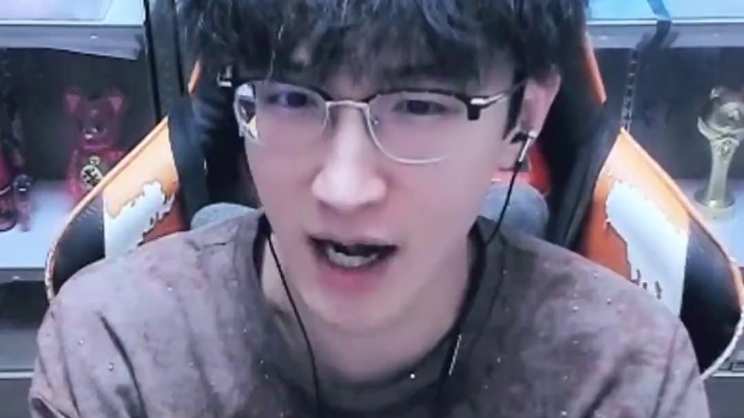 大家是来看人还是看游戏的？ #逆水寒手游 #我浮夸真的要强 #逆水寒全民制作人