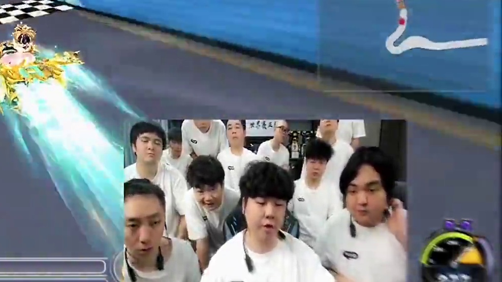 彬子已然不是曾经被你们两个夹击的小孩 他长大了 也成长了 #陈伯全能王 #张云彬