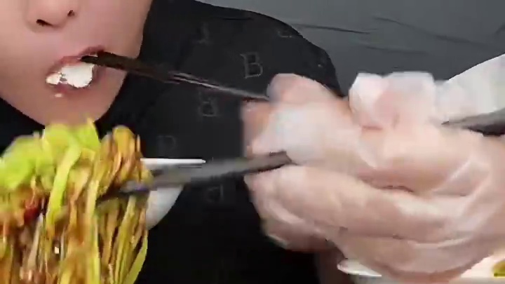 #深夜放毒系列之让你饿的睡不着 #真材实料才能做出好味道 #妈呀太香了 #天儿冷吃