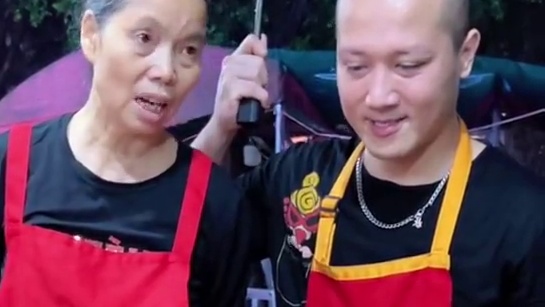 江西帅哥千里迢迢来挑战阿姨的螺蛳粉~#螺蛳粉