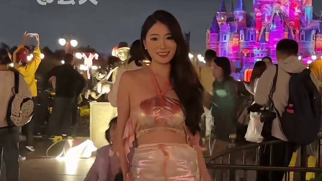 #好抽象的cos  过于抽象，调料包cos自己找食材？