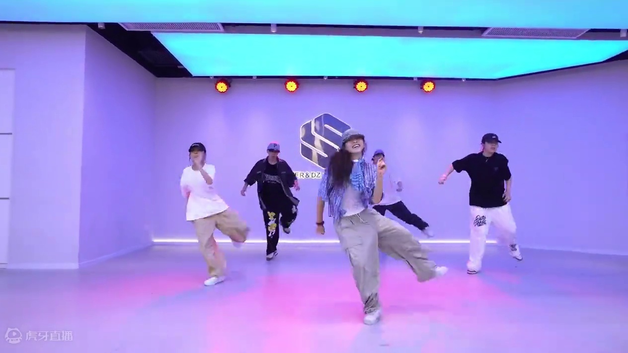 群青-YOASOBI跳完整啦～#XF编舞 #群青 #律动 #dance