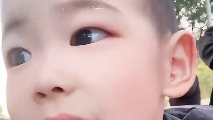 你特别棒，特别值得，总有人会用攒了很久的温柔温暖你，你又不差，我们慢慢来，总会好的，加油⛽ #萌娃可