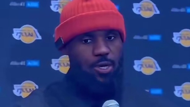 詹姆斯赛后采访，谈布朗尼生涯首分：“这对他来说是一个难以置信的时刻，对我们家来说也是一个难以置信的时