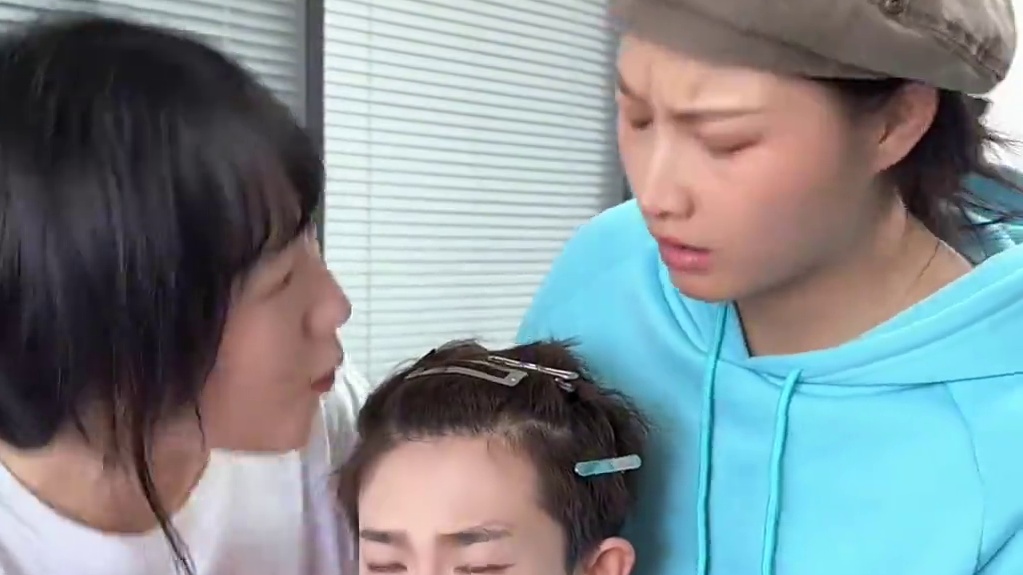 羊公子也太帅了 #怪盗基德 #ooc致歉#溯源软心融情邂逅 #一花一个新世界 #瑞士莲巧克力