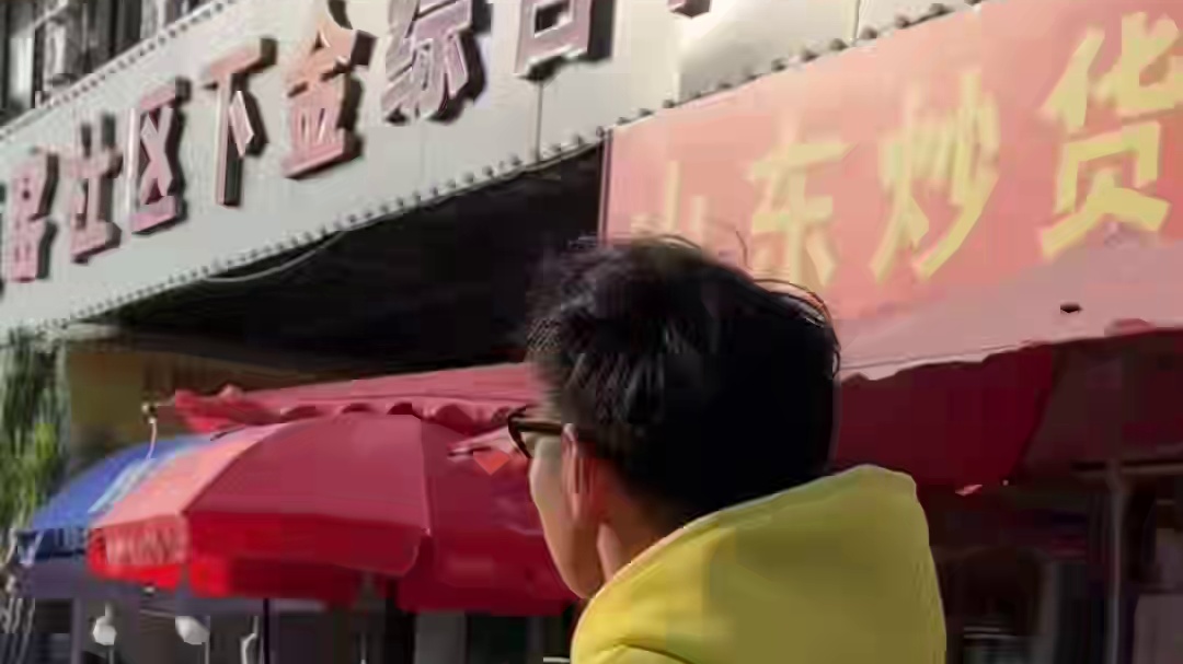 卷上天了兄弟们！瓶窑69.9/位大闸蟹、美蛙、鲜切牛肉、几十种涮菜，酒水饮料畅吃！#美蛙鱼火锅 #来