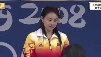 非凡女性传递非凡力量！三折叠，人生的每一面都有面#郭晶晶怎么折都有面 #郭晶晶的3张人生照片  #郭