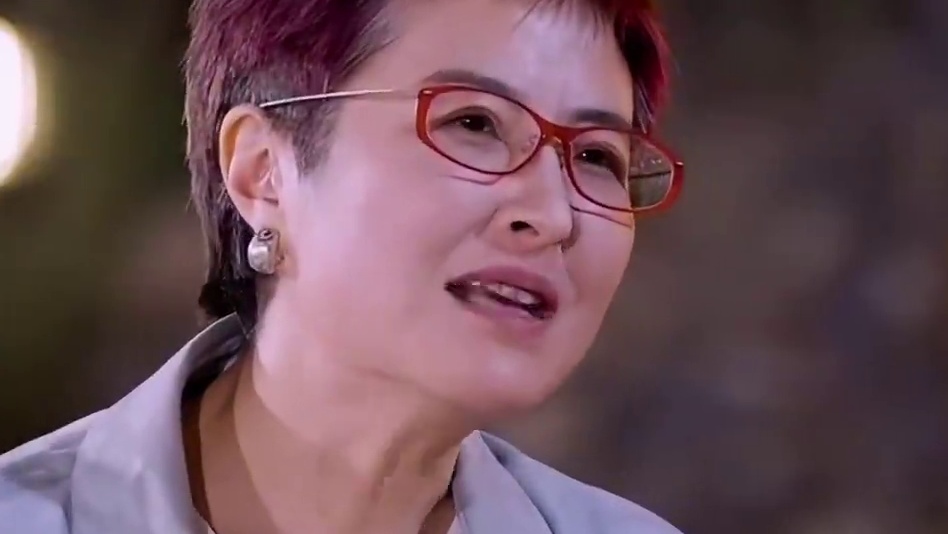 张泉灵老师真是我的最强嘴替啊#娱乐评论大赏 #万万没想到 #张泉灵 #黄圣依怒怼麦琳