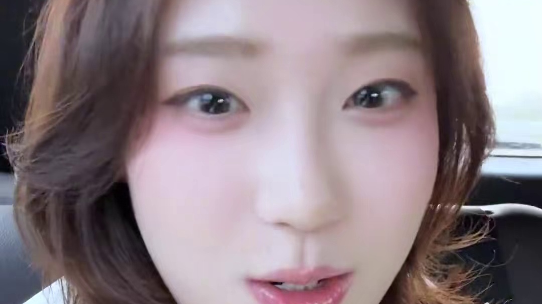 回国炫一顿爆辣老火锅！！浓郁醇厚的锅底里下黄喉毛肚腰片……#妈呀太香了 #深夜放毒 #爆辣 #火锅 