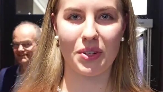 蝴蝶脆饼 or 羊角面包
来看球员们都选择什么吧#WTT法兰克福冠军赛2024