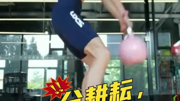 全国跑的最快的居委会大妈腹肌少女 宋小辫从9月份开挂，一路PB！猜猜破三还差几场比赛？
9月8日，村