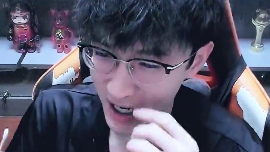 碎梦挨刀了！是因为蔡哥吗？ 