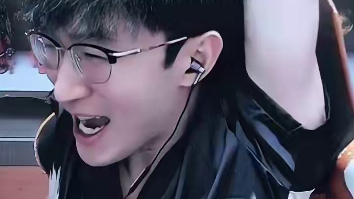 端游爆了！不是赛季，装备秒回收！ 