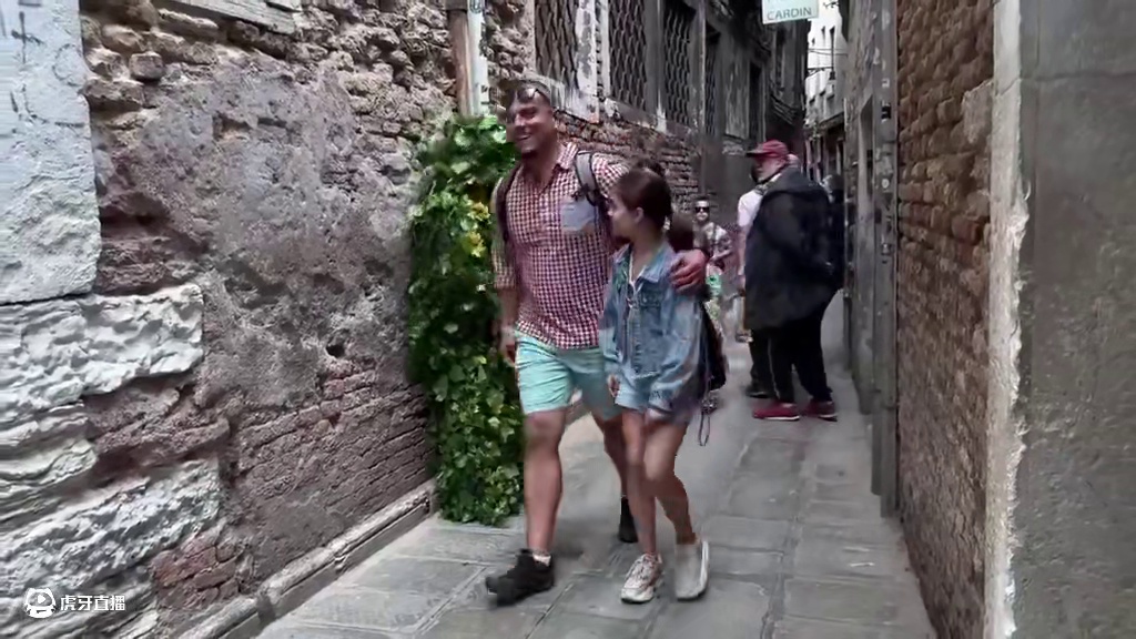 国外街头整蛊恶搞 (374)