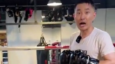 神级假动作，韩老师压箱底技术，2次假动作+换架+低扫踢 #泰拳 #拳击 #踢拳 #格斗 #假动作教学