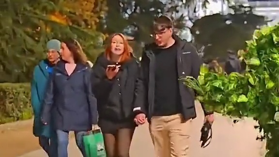 国外街头整蛊恶搞 (637)