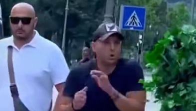 国外街头整蛊恶搞 (885)