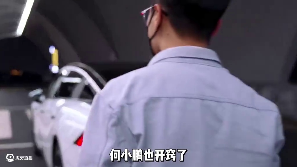 “羡慕”这两个字我已经不想再说了！！#小鹏P7+开启全国交付 #小鹏P7+火爆线下门店 #小鹏P7+