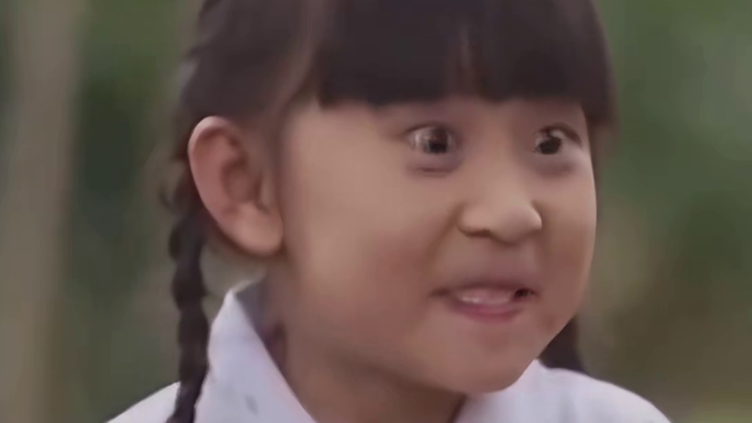 居然有人说长得像大学生！笑不活了哈哈哈哈哈~