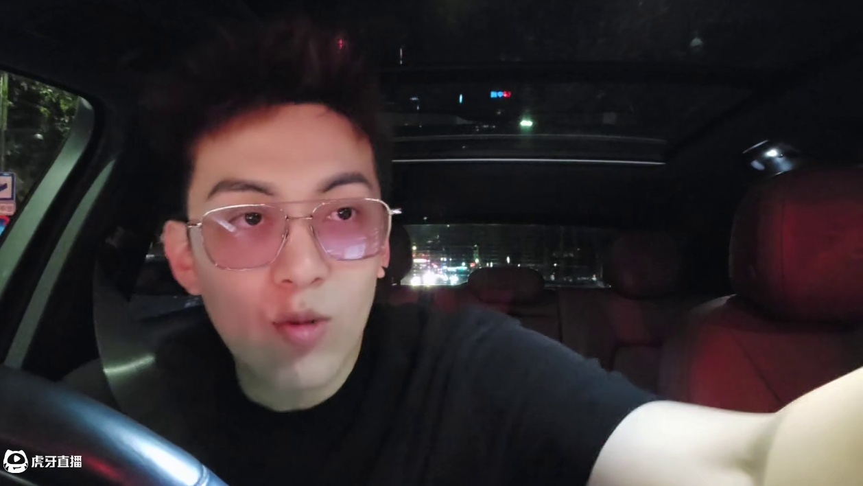 【集梦格子九】这是我以前工作的地方，入职第一天的照片还在！