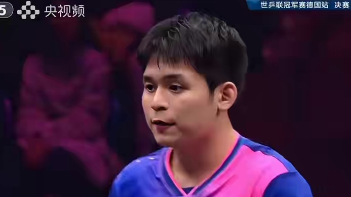 11月10日世界乒联WTT法兰克福冠军赛落幕，中国选手林诗栋、王曼昱分别获得女单、男单冠军！#王曼旻