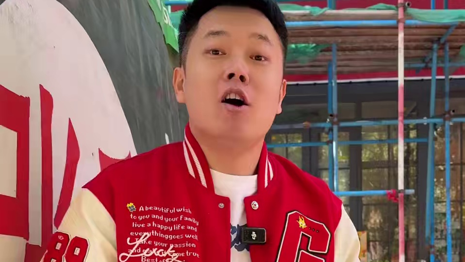 挑战300元毛肚自助给老板上一课。#到点了干饭人上号 #撸串儿约起来 #妈呀太香了 #干饭人的省钱美