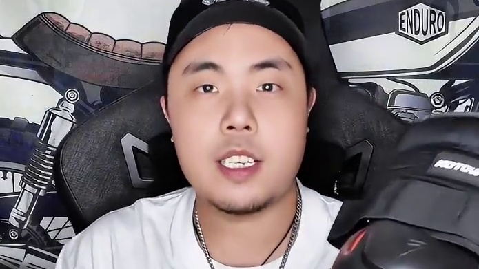 有封了车的，还有没封车的呢！ #adv #机车装备 #骑行护膝 #摩多狼