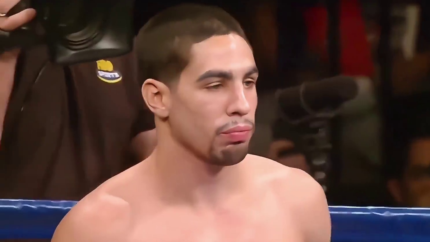 拳坛最快男人，惨遭重拳KO痛失两条拳王金腰带！ 丹尼加西亚KO阿米尔卡汗#拳击 #格斗 #格斗时刻 