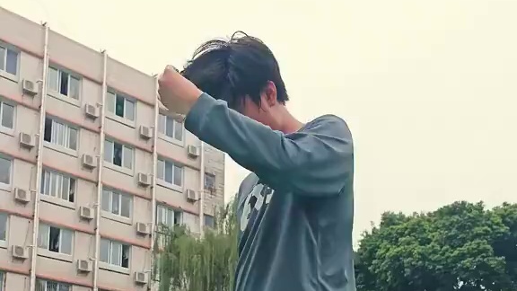 即将奔赴职场的你，永远别忘记那个在篮球场上“奔跑的少年”#四川电影电视学院  #成长之路  #每一帧