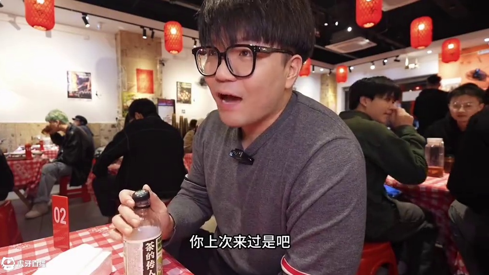 俩个人吃八碗米饭 杭州自贡川菜到底多下饭#街边美食 #南北入冬美食大赏 #杭州美食#杭州川菜#荆九爷