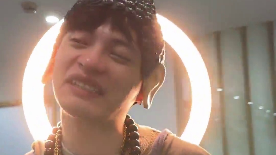 差点被刺客袭击了……